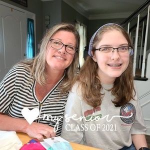 Meet your Posher, Laura